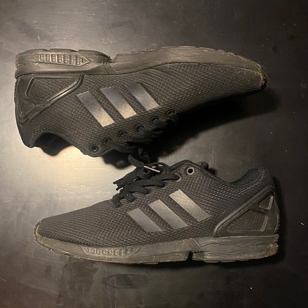 Adidas ZX Flux Triple Black Pirate black Black cat size 9.5 mens